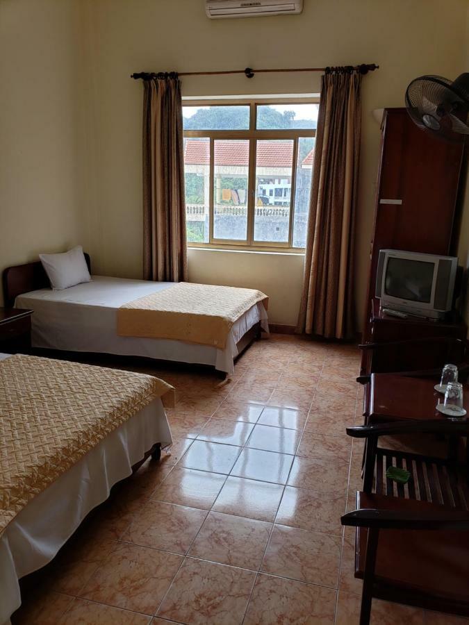 Alibaba'S Hotel Cat Ba Island Buitenkant foto